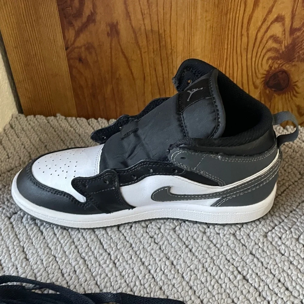 Kids Nike Air Jordan Sneakers